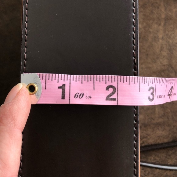 BEIJO - London*Paris*New York - Peachy Patent Purse with sturdy handles - Picture 10 of 11